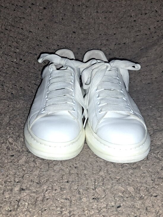 ALEXANDER MCQUEEN-Oversize White Leather/Black Suede Sneakers-Sz 39-Excellent - Picture 3 of 11